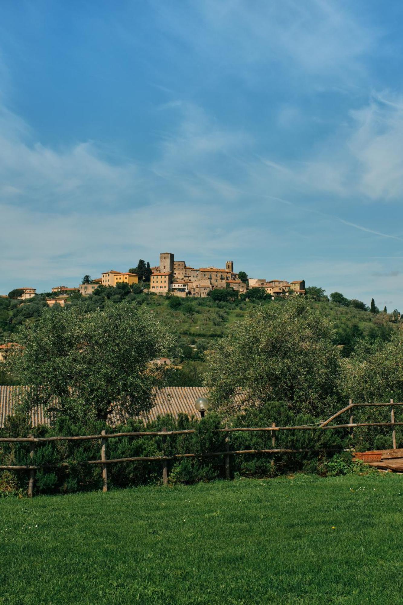 8380 Agriturismo Il Saragiolo 曼恰诺 外观 照片