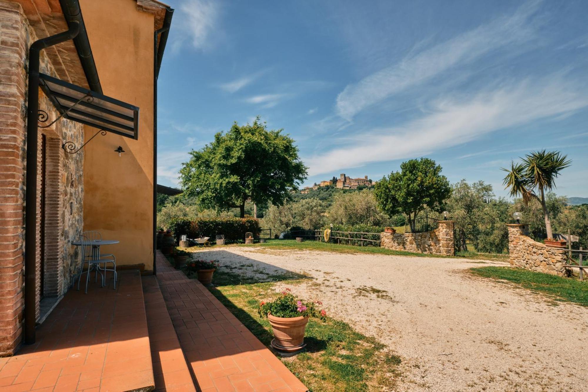 8380 Agriturismo Il Saragiolo 曼恰诺 外观 照片