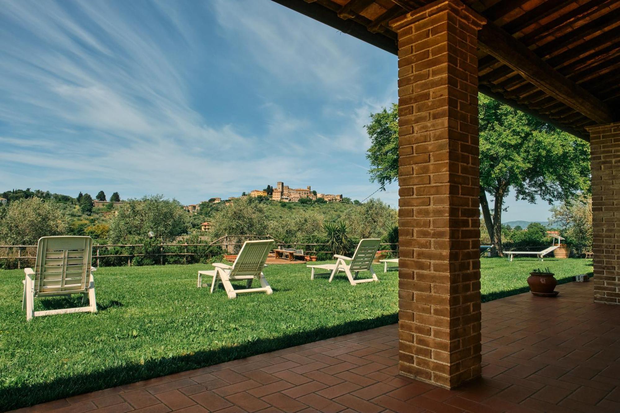 8380 Agriturismo Il Saragiolo 曼恰诺 外观 照片